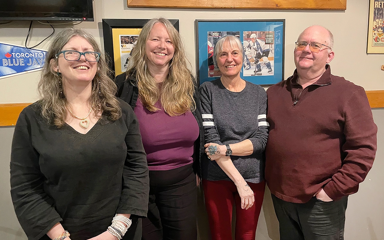 Des artistes des mots du Pontiac se réunissent pour une soirée de poésie