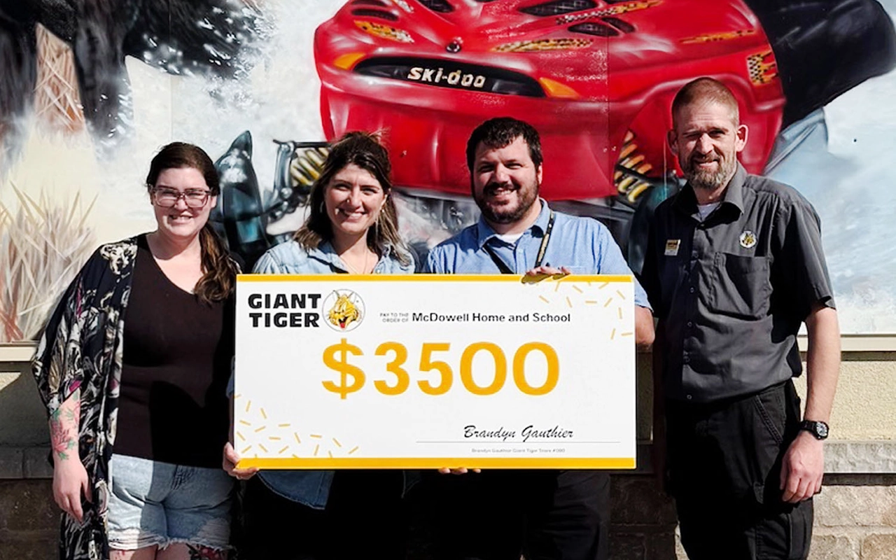 Giant Tiger fait un don important au club de petits déjeuners de l’école McDowell