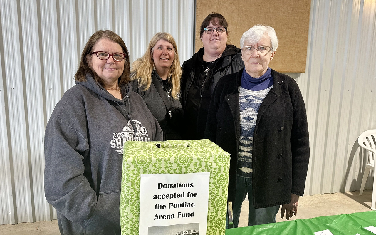 Le marché Maman à Maman amasse des fonds pour l’aréna de Shawville